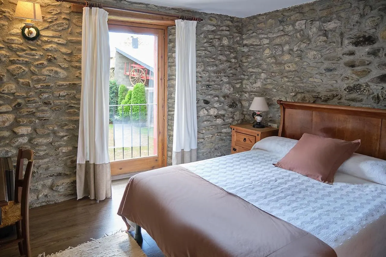 Country house Cal Marrufes Guest House Puigcerda
